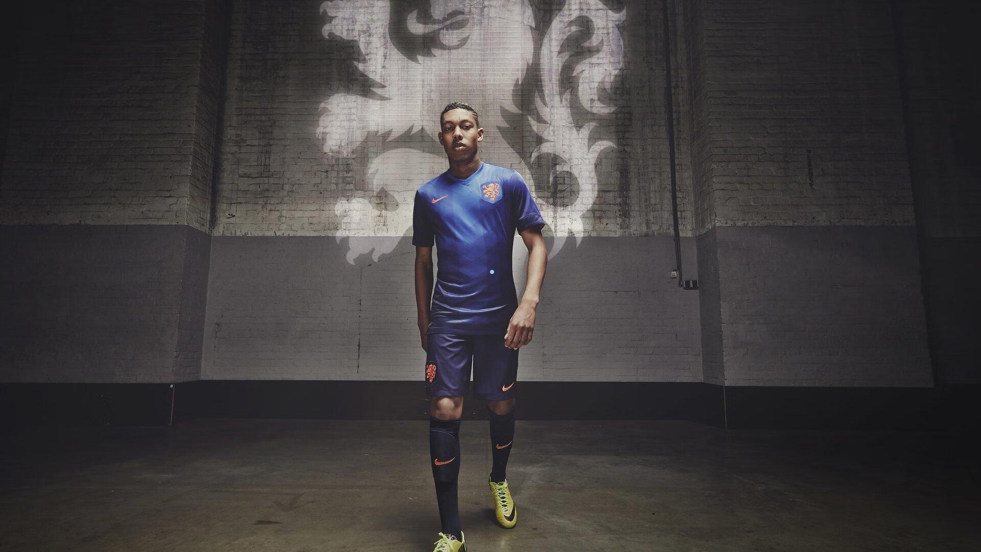 巴萨与皇马，足球舞台上的表面紧张与背后政治—拉波尔塔关系网中的罗马因素